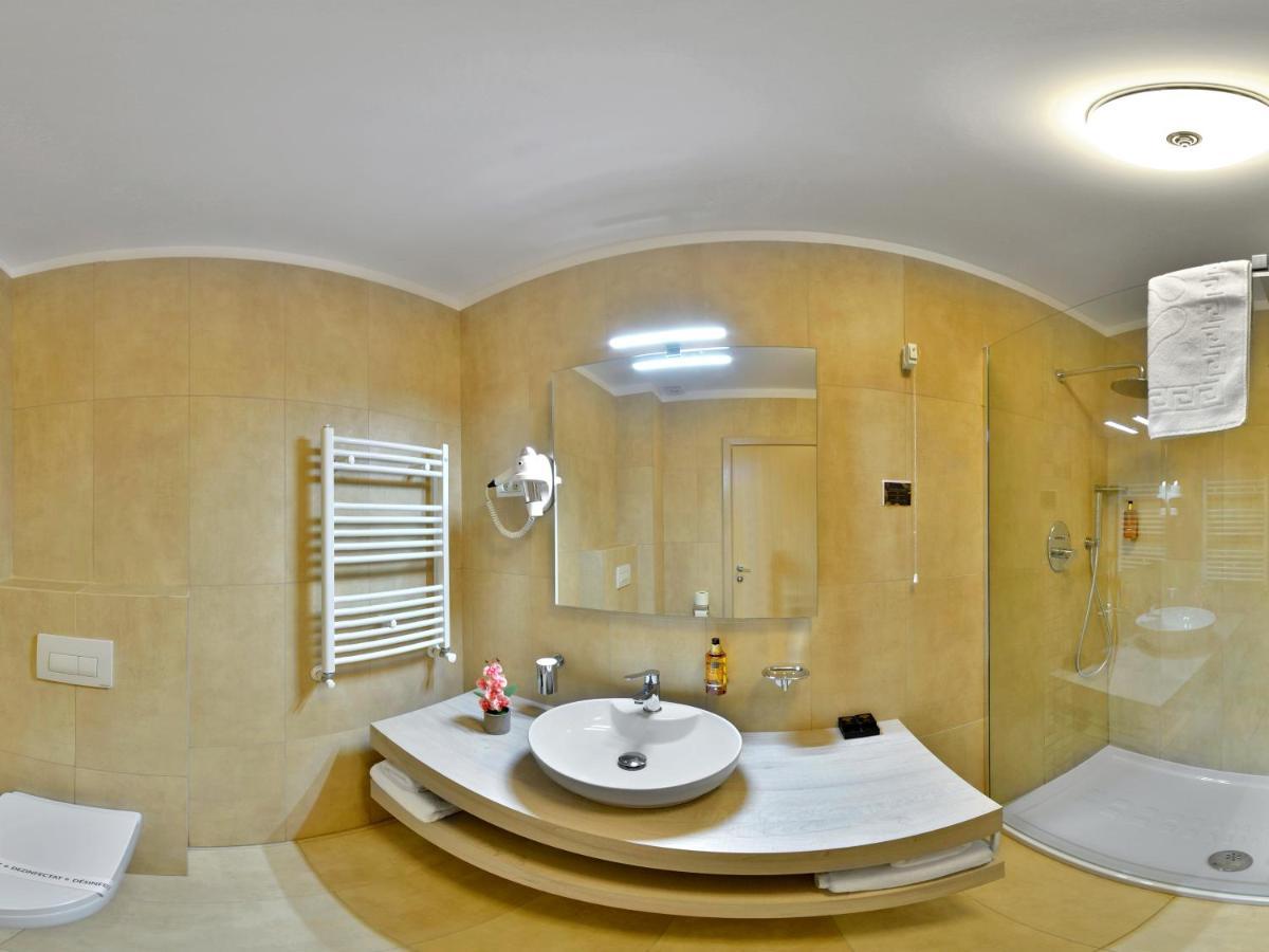 Hotel Condor Тулча Екстериор снимка