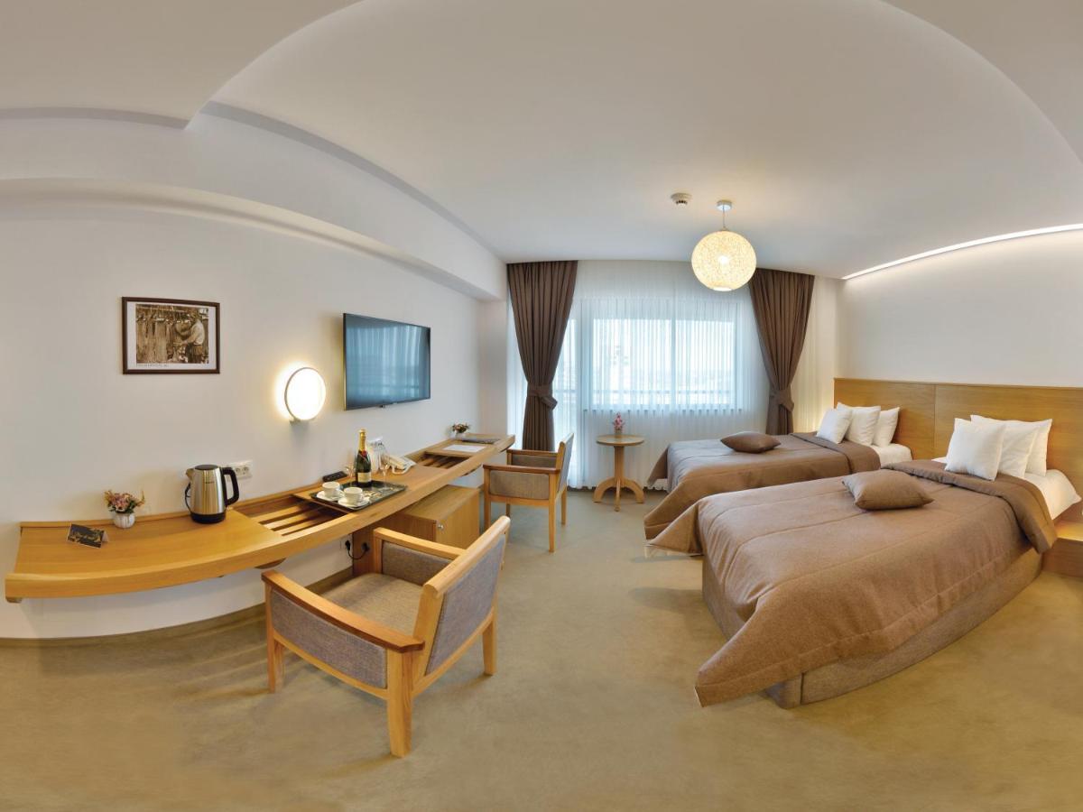 Hotel Condor Тулча Екстериор снимка