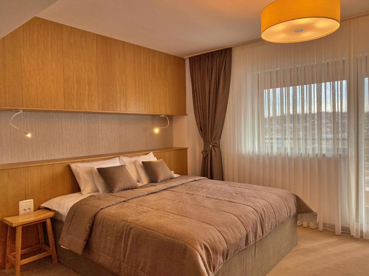 Hotel Condor Тулча Екстериор снимка